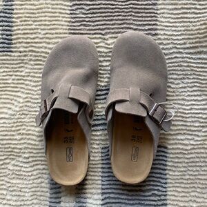 Birkenstock Boston Clog Suede Sandal Taupe Brand New